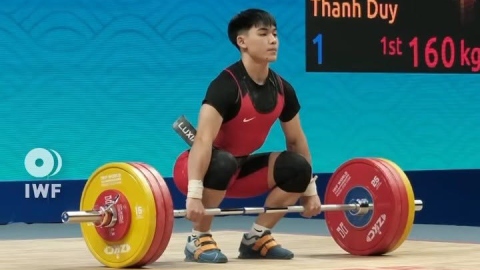Lực sĩ 17 tuổi Nguyễn Thành Duy phá 2 kỷ lục thế giới trẻ